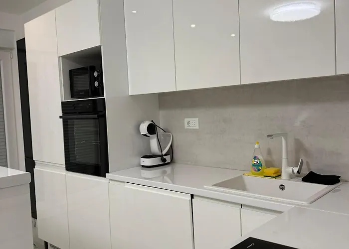 Apartman Luxury Oasis With Private Pool & Parking *