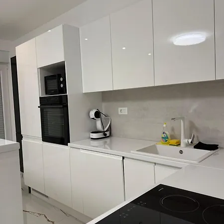 Apartamento Luxury Oasis With Private Pool & Parking *